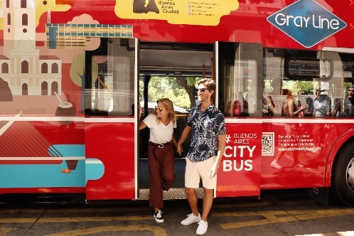 City Pack: Ônibus Panorâmico Hop On Hop Off 48 horas + Caminhada por San Telmo + Almoço 