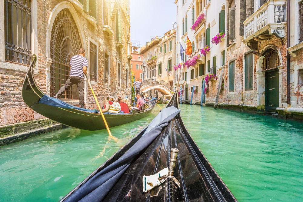 Passeio de Gôndola em Veneza Passeio de Gôndola em Veneza